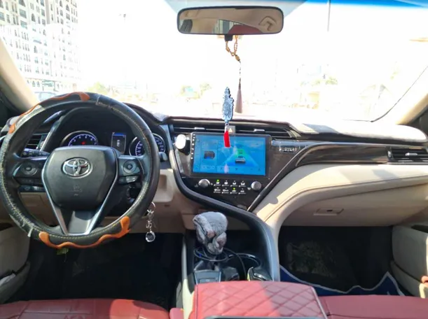 Car image 15