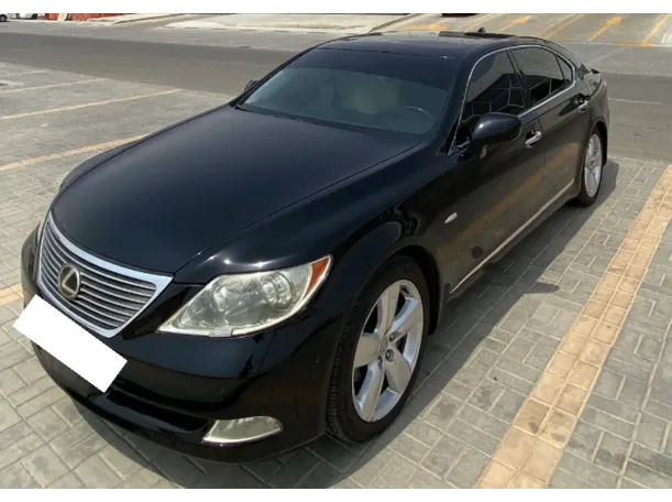 2009 Lexus LS460 in UAE