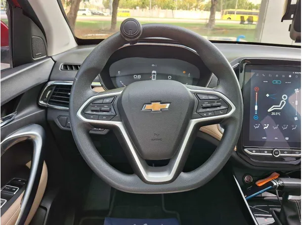 Car image 17