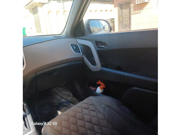 Car image 29