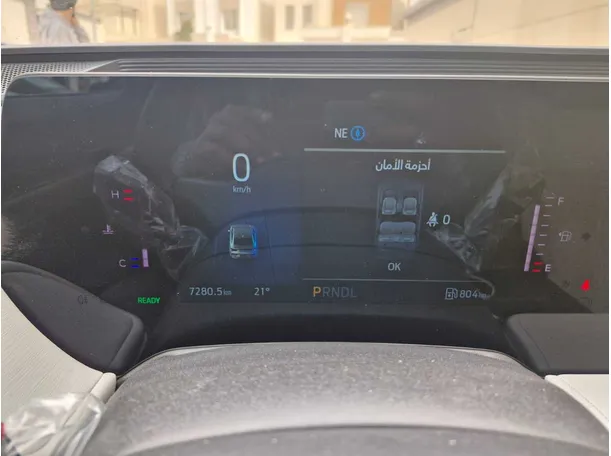 Car image 18