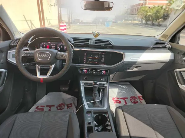 Car image 22
