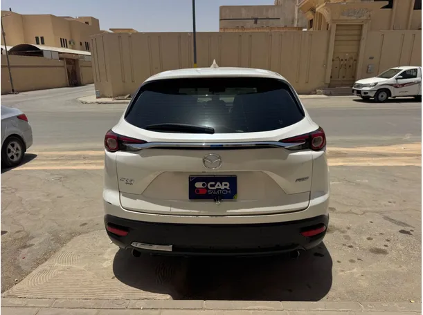 Car image 6
