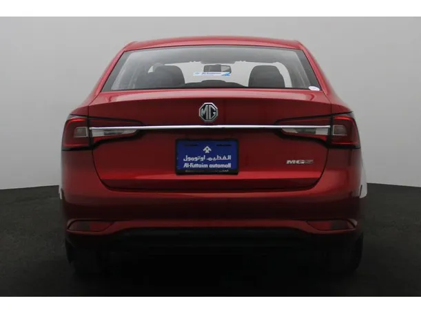 Car image 12