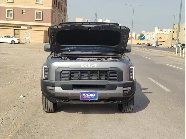 Car image 30