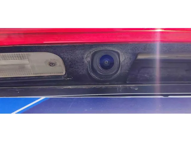 Car image 24