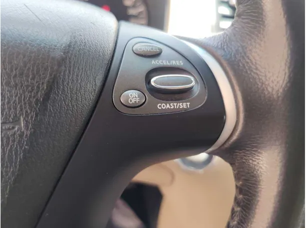 Car image 37