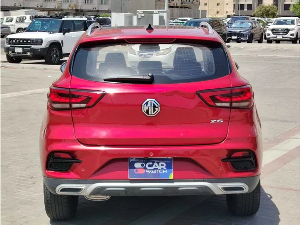 Car image 6