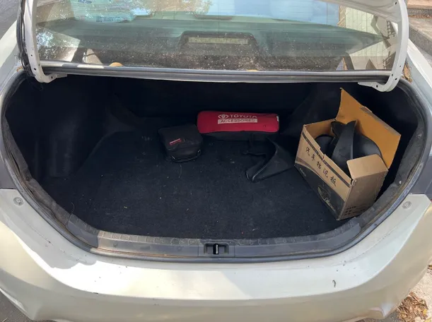 Car image 21