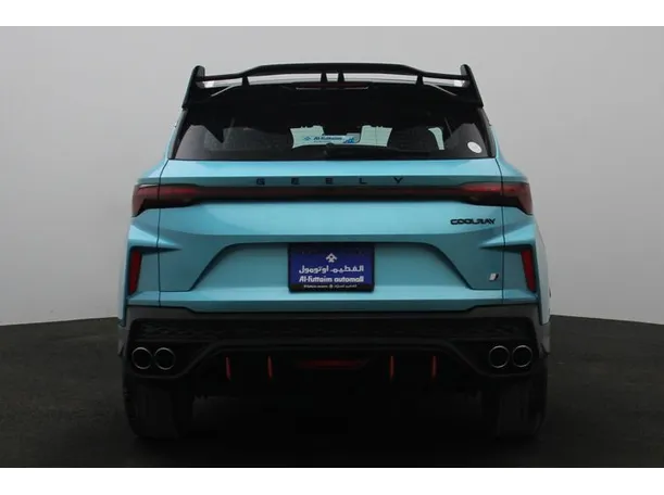 Car image 12