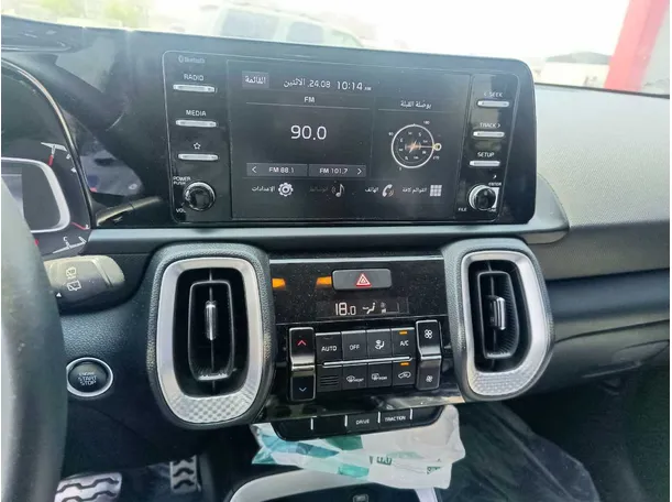 Car image 20