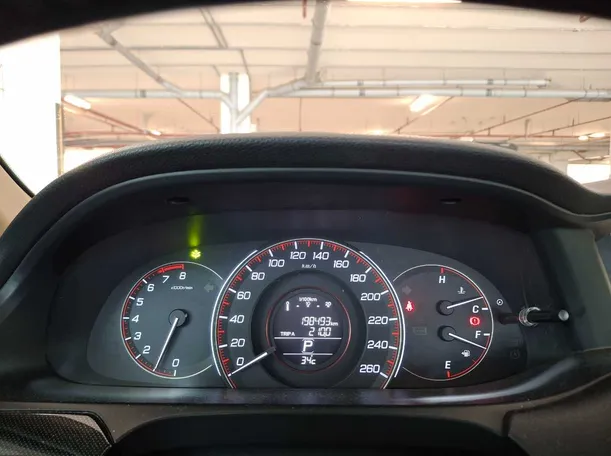 Car image 19