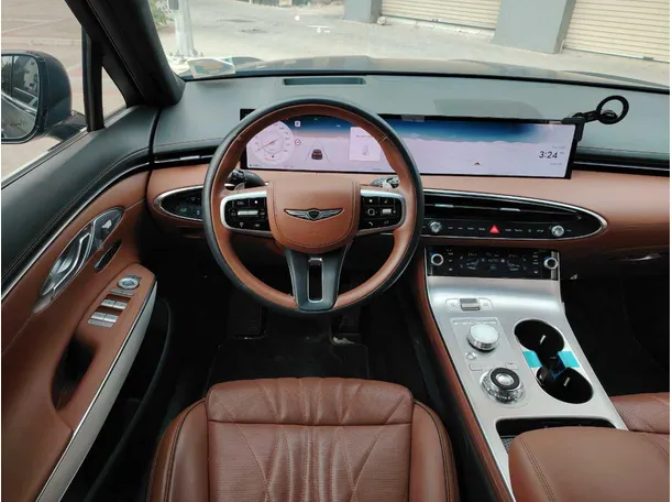 Car image 27