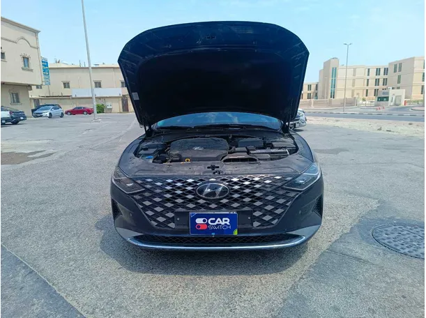 Car image 35