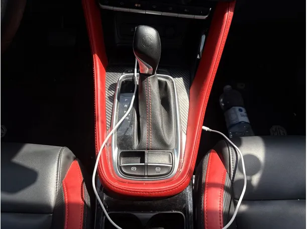 Car image 20