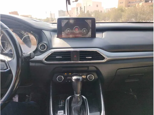 Car image 25