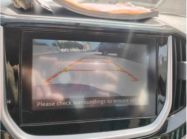 Car image 25