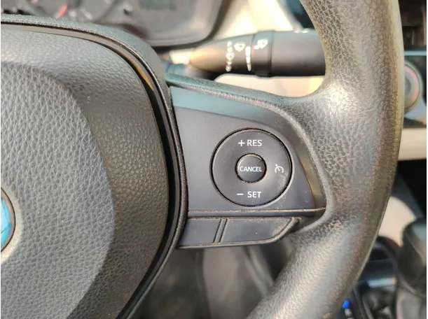 Car image 34