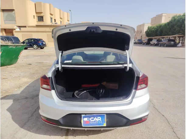 Car image 23