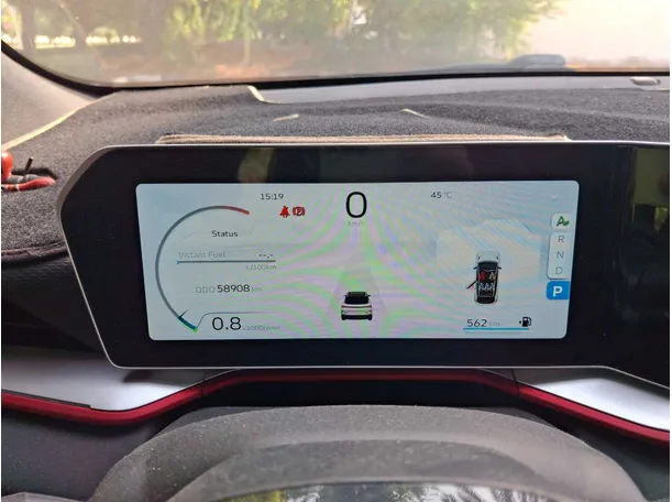 Car image 18