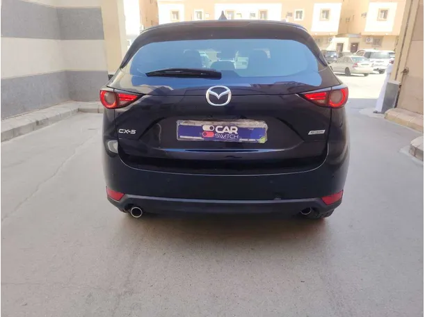 Car image 6