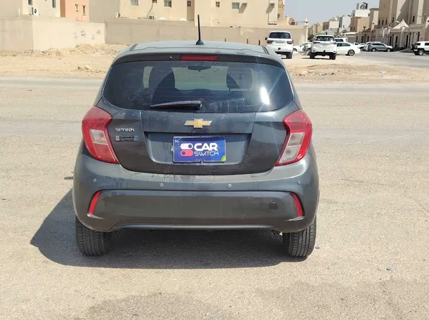 Car image 6