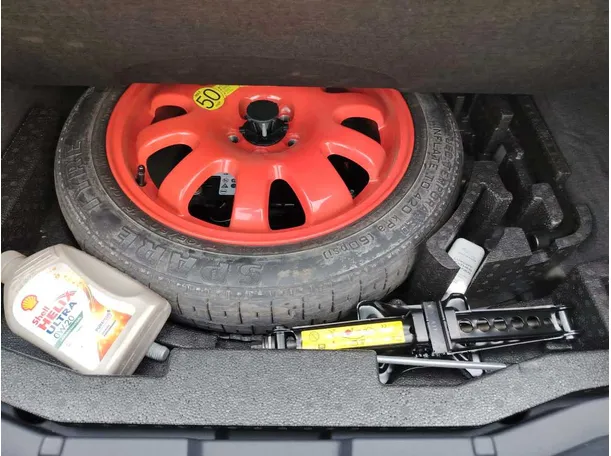 Car image 43