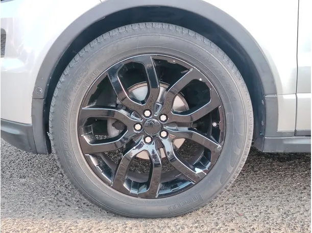 Car image 10