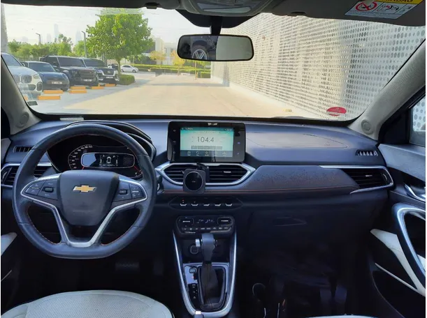 Car image 15