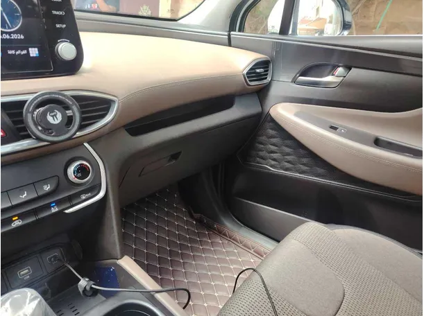 Car image 32