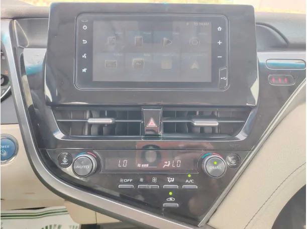 Car image 20