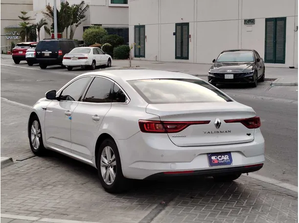 Car image 7