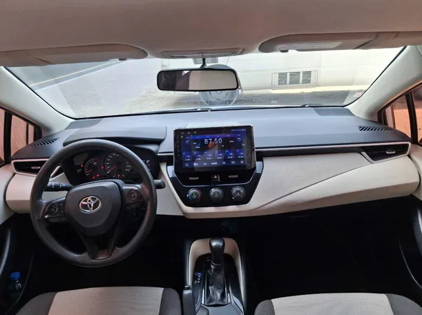 Car image 16