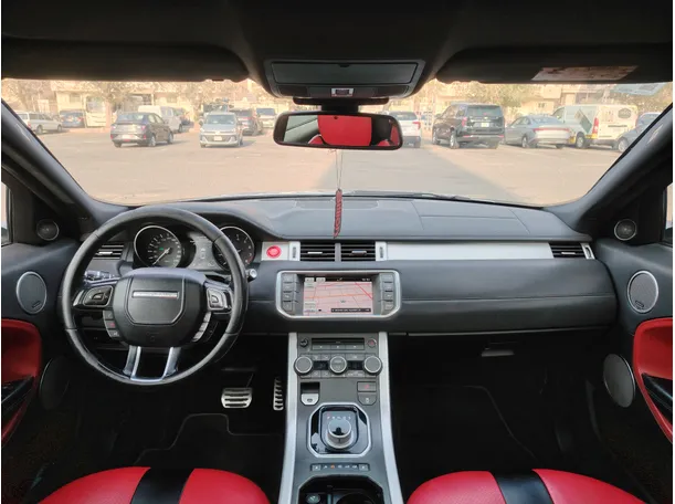 Car image 19
