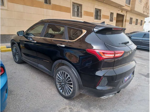 Car image 7