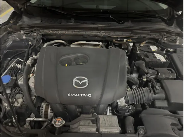 Car image 25
