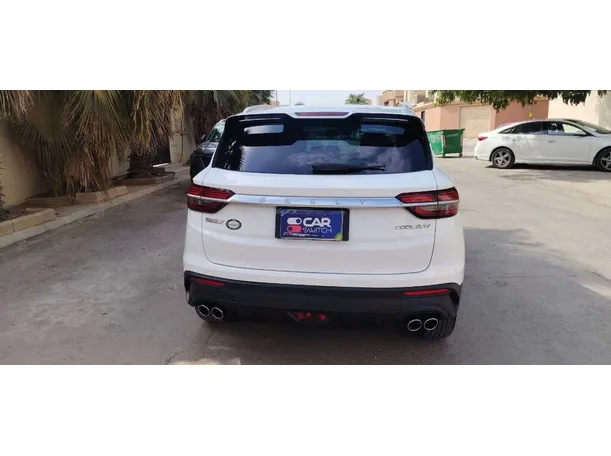Car image 6