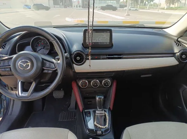 Car image 15