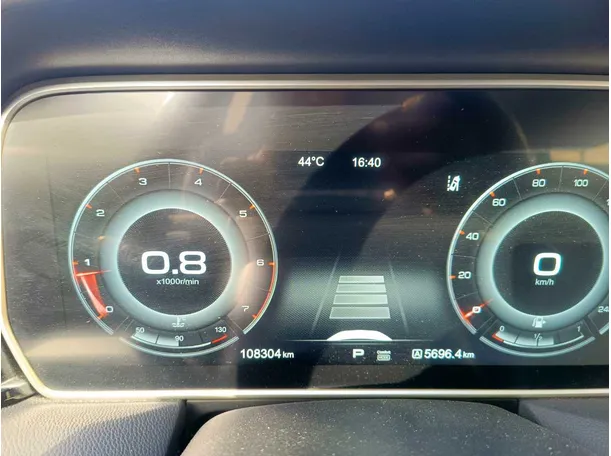 Car image 28