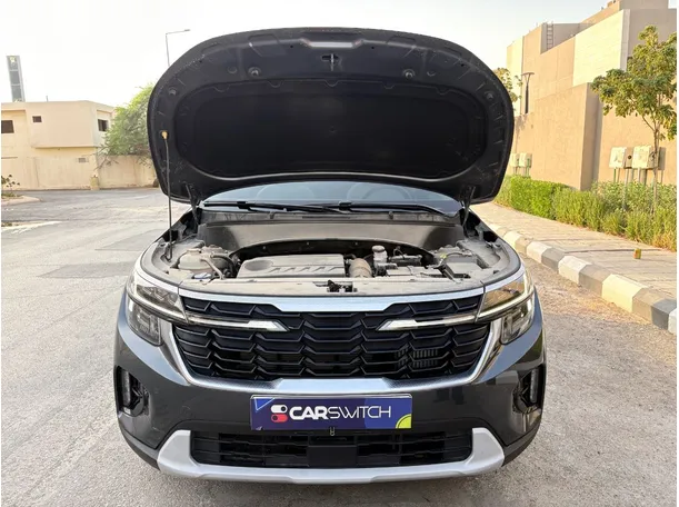 Car image 28
