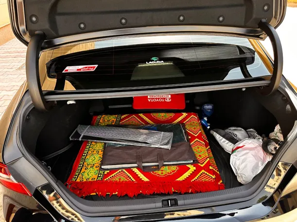 Car image 21