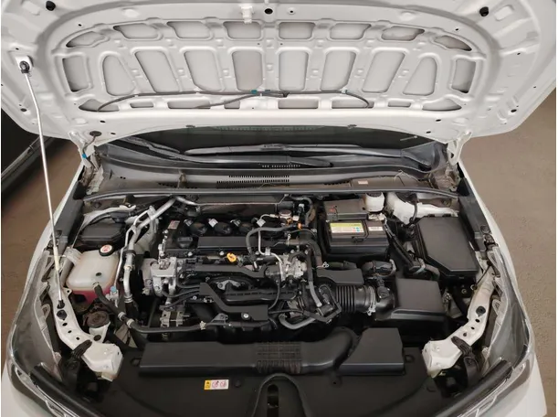 Car image 30