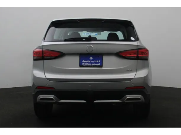 Car image 12