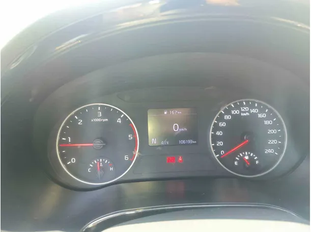 Car image 24