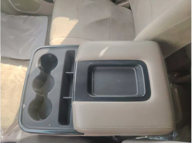 Car image 42