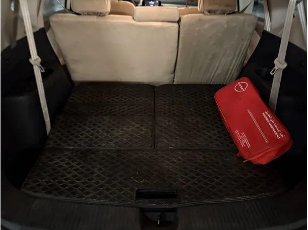Car image 23