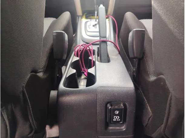 Car image 26