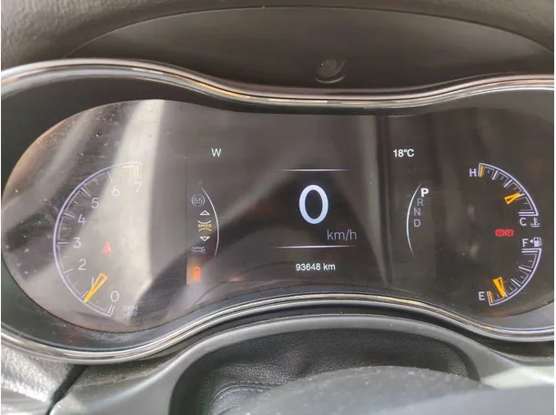 Car image 18