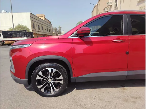 Car image 9