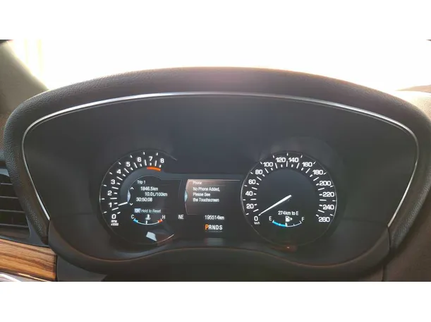 Car image 13
